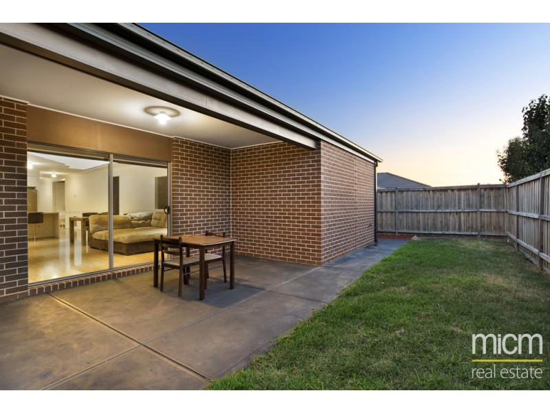 18 Trimotor Road, Point Cook VIC 3030
