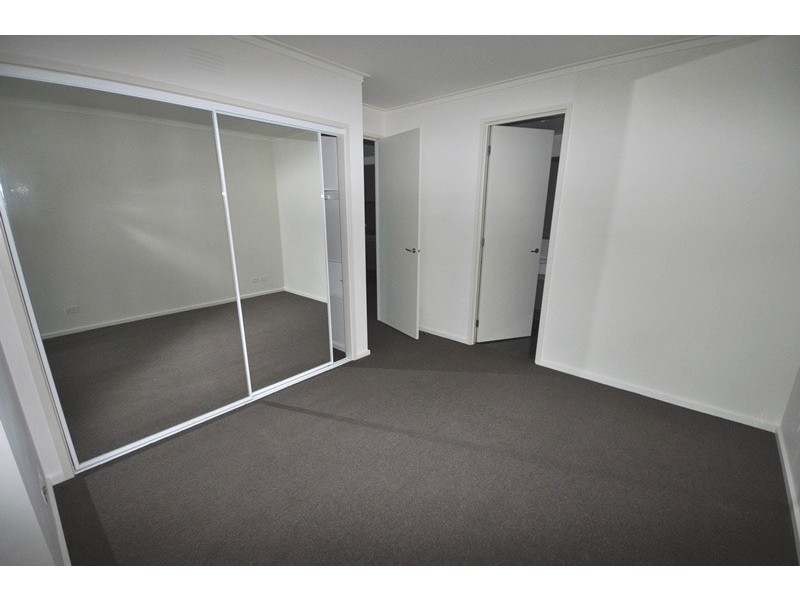 REF 23651/180 City Road, Southbank VIC 3006