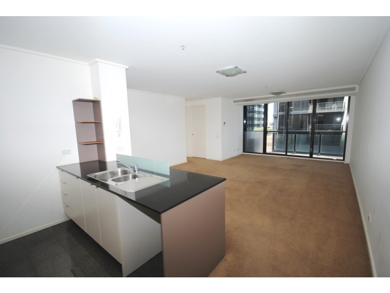 REF 23655/173 City Road, Southbank VIC 3006