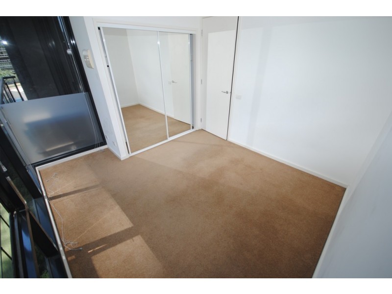 REF 23655/173 City Road, Southbank VIC 3006