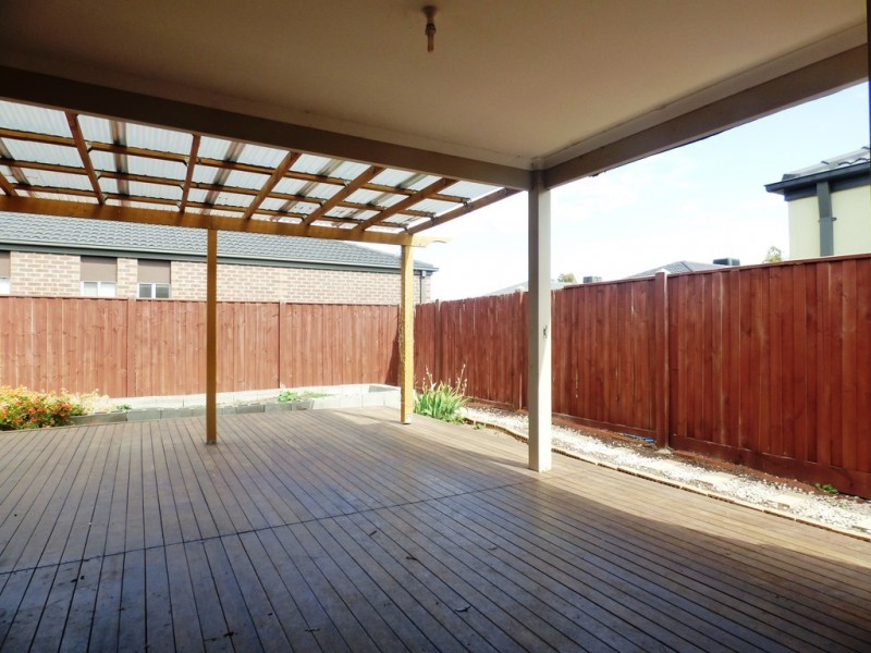 63 Malibu Boulevard, Point Cook VIC 3030