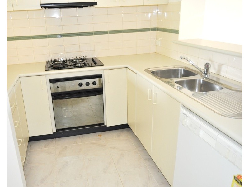 REF 23662/18 Perth Street, Prahran VIC 3181