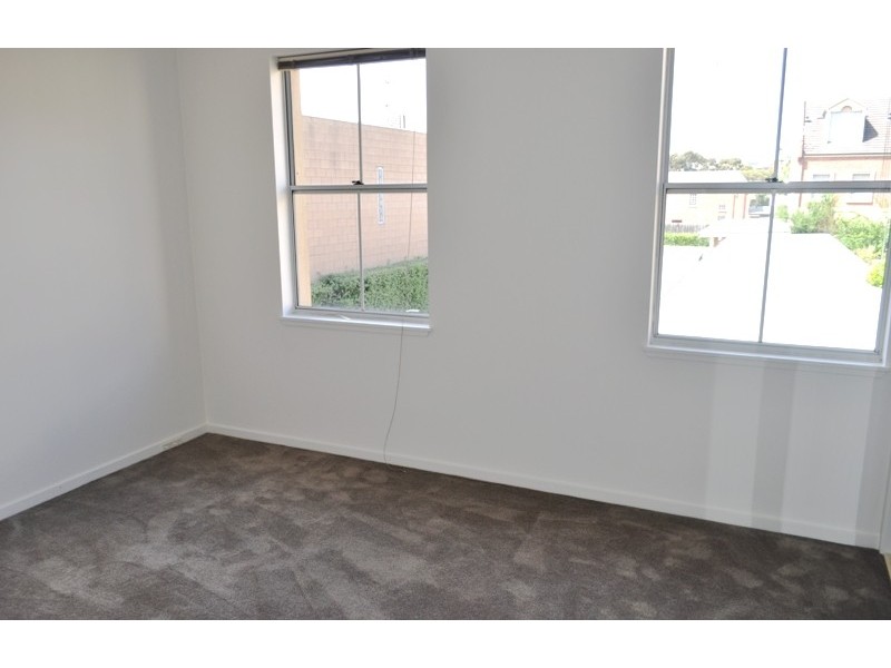 REF 23662/18 Perth Street, Prahran VIC 3181