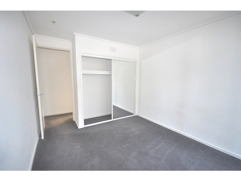 REF 23665/173 City Road, Southbank VIC 3006