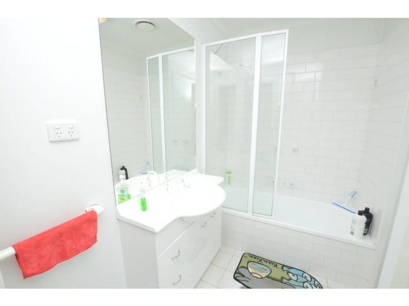 REF 23667/148 Wells Street, South Melbourne VIC 3205