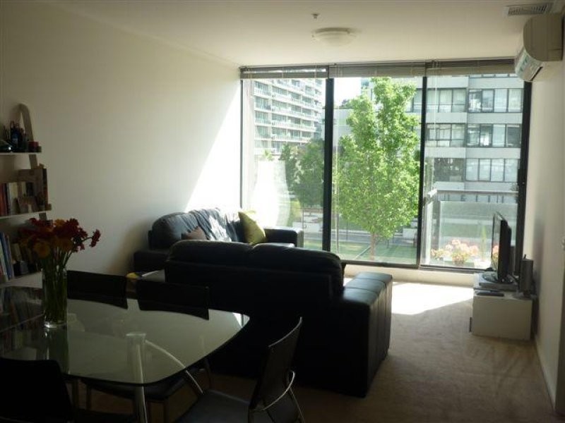 REF 23680/148 Wells Street, South Melbourne VIC 3205