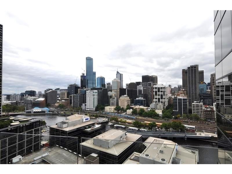 2208/7 Riverside Quay, Southbank VIC 3006