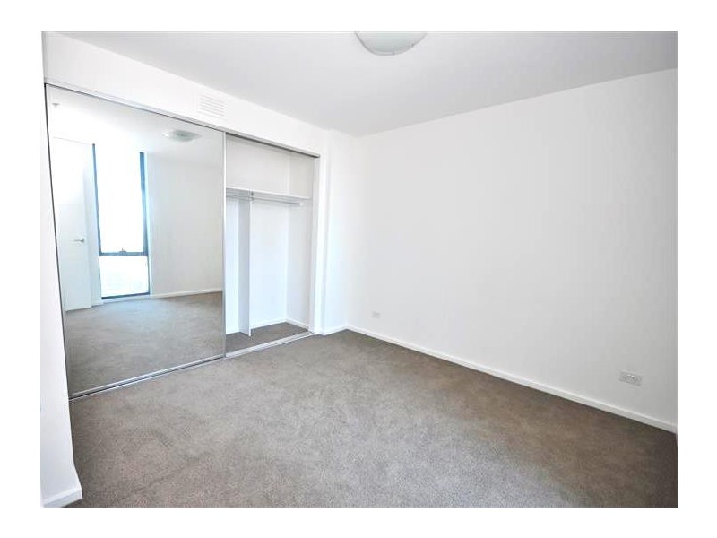 REF 23691/241 City Road, Southbank VIC 3006