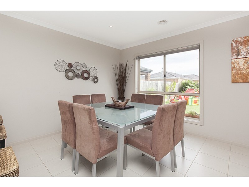 25 Windrest Way, Point Cook VIC 3030