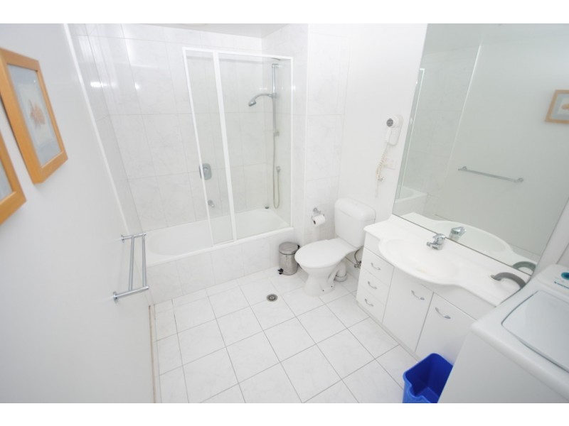 REF 23695/163 City Road, Southbank VIC 3006