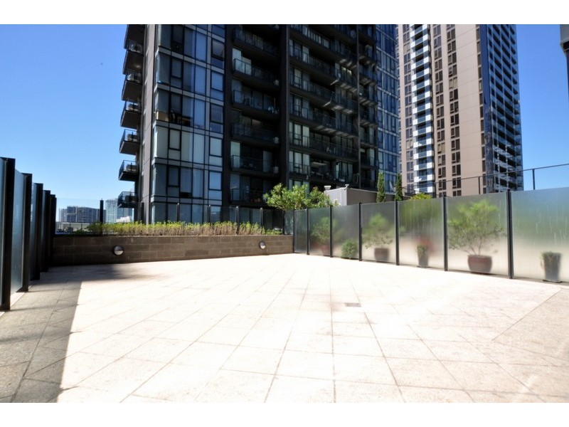 REF 23699/173 City Road, Southbank VIC 3006