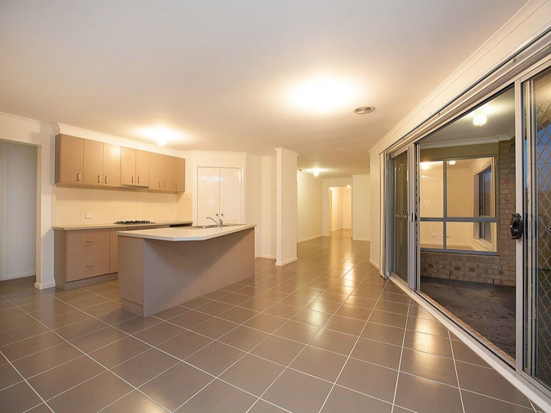 11 Oliver Place, Point Cook VIC 3030