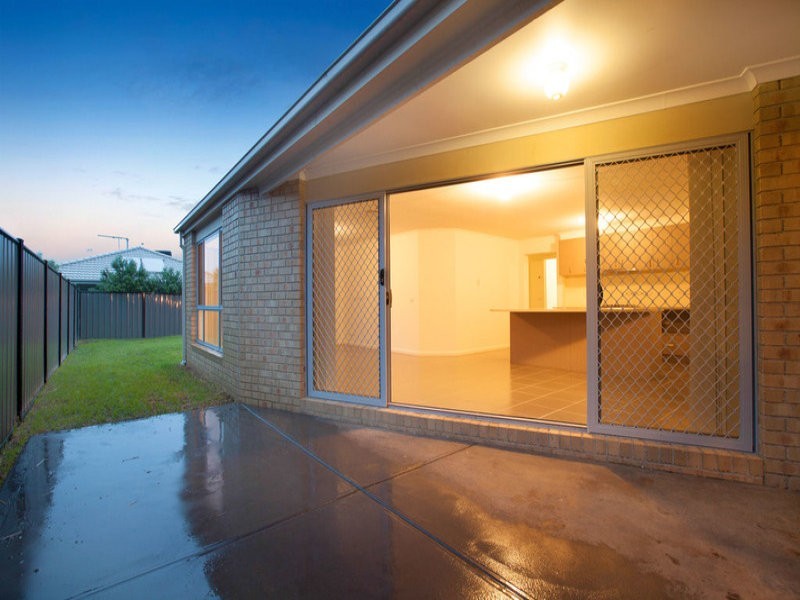 11 Oliver Place, Point Cook VIC 3030
