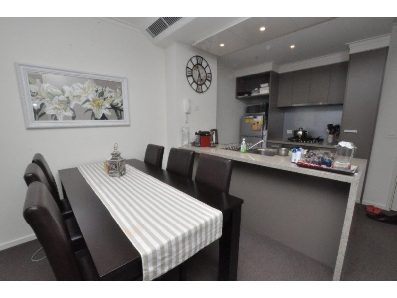 REF 23715/180 City Road, Southbank VIC 3006