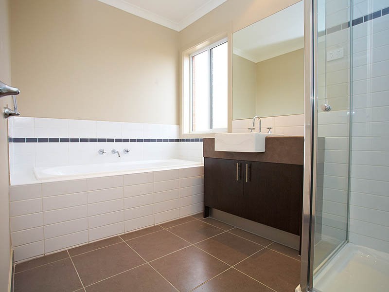 39 Windrest Way, Point Cook VIC 3030