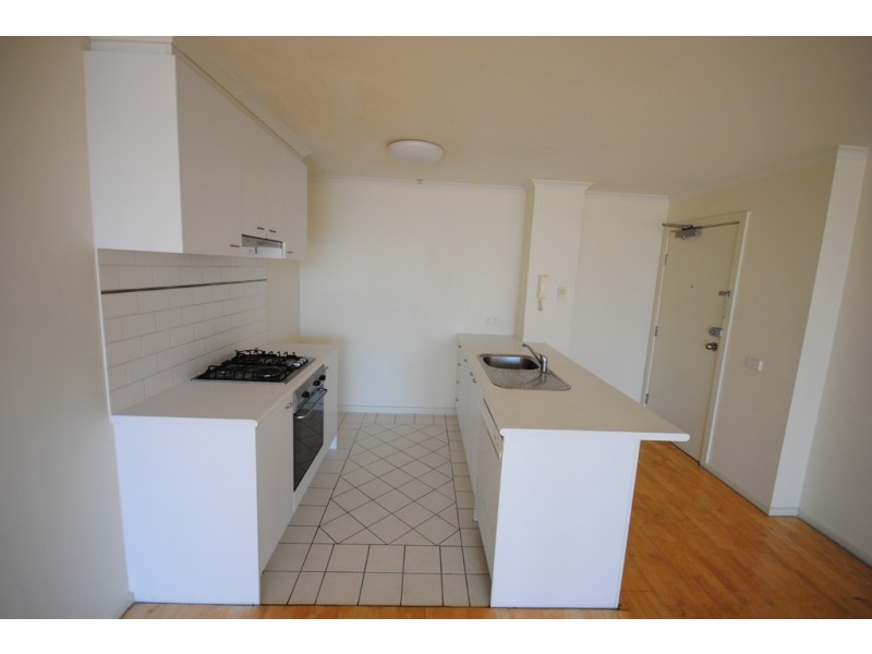 REF 23739/38 Kavanagh Street, Southbank VIC 3006