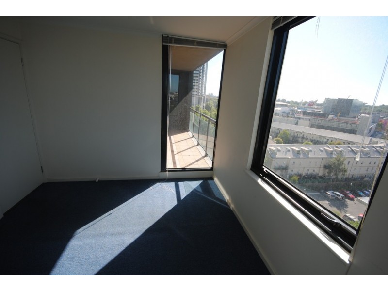 REF 23739/38 Kavanagh Street, Southbank VIC 3006