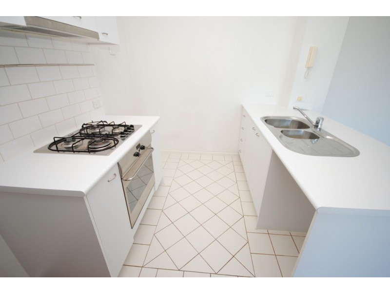 REF 23742/38 Bank Street, South Melbourne VIC 3205