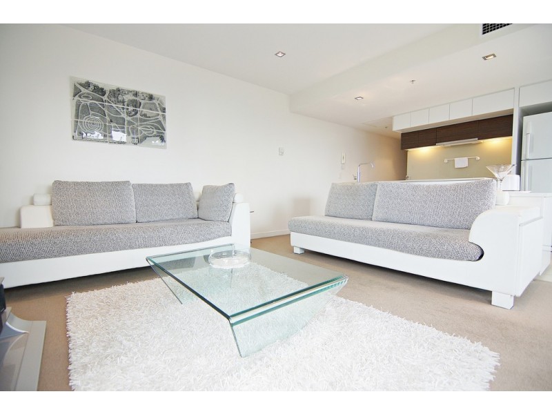 1707/100 Harbour Esplanade, Docklands VIC 3008