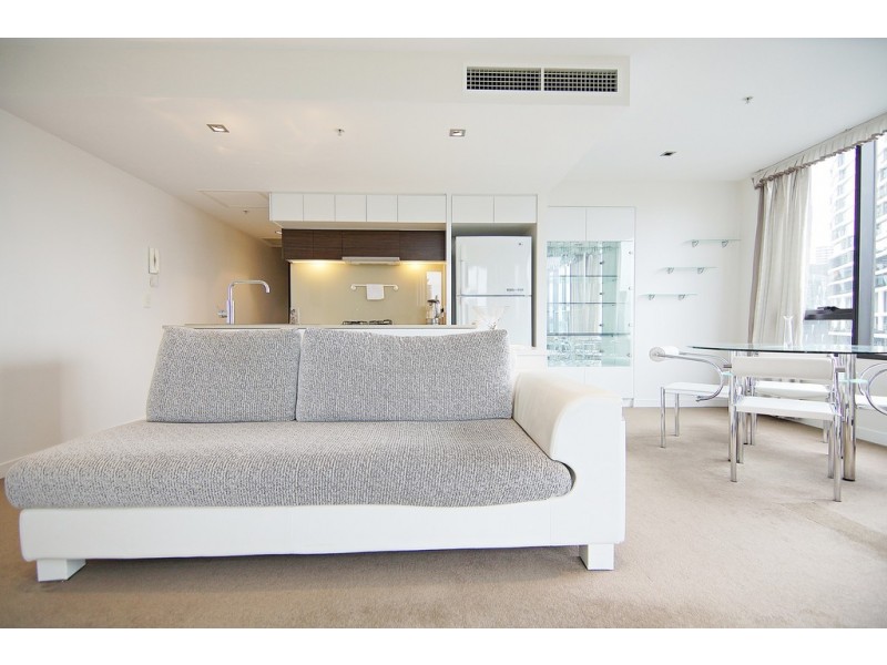 1707/100 Harbour Esplanade, Docklands VIC 3008