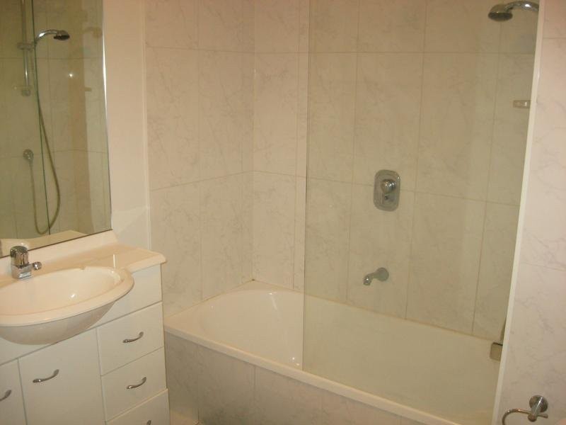 REF 23755/22 Kavanagh Street, Southbank VIC 3006