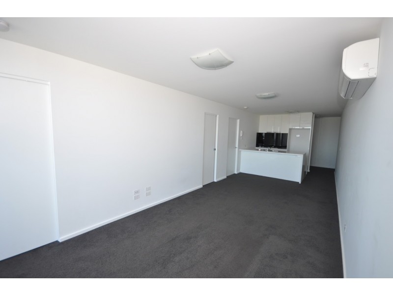 REF 23757/241 City Road, Southbank VIC 3006