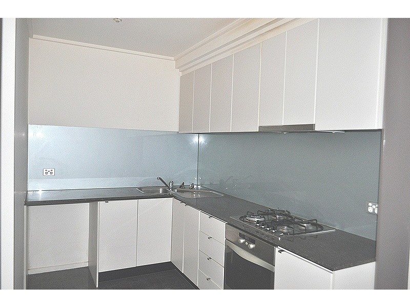 REF 23760/100 Kavanagh Street, Southbank VIC 3006