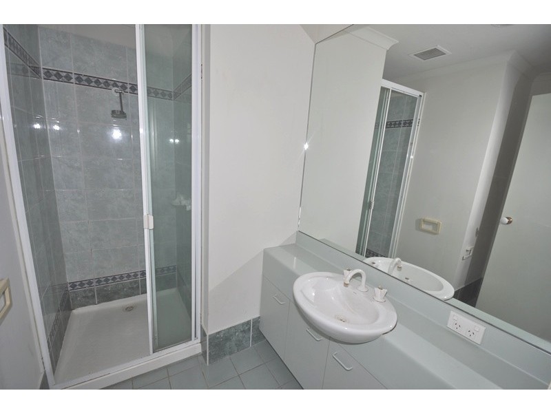 REF 23764/83 Queensbridge Street, Southbank VIC 3006