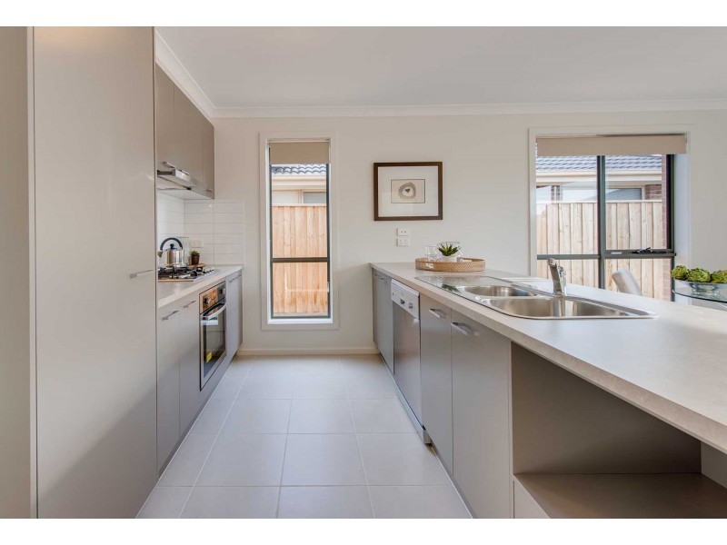25 Village Walk, Mernda VIC 3754