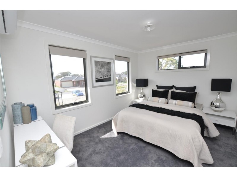 25 Village Walk, Mernda VIC 3754