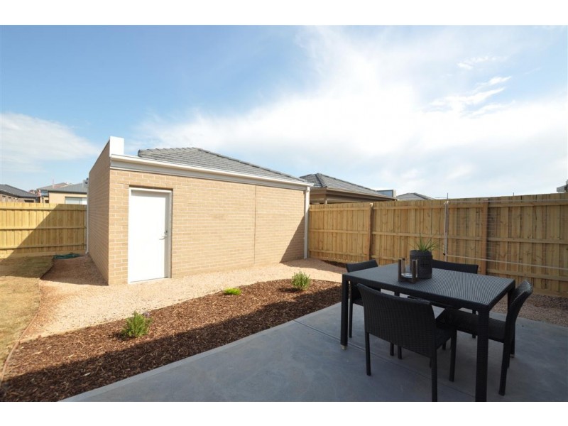 25 Village Walk, Mernda VIC 3754