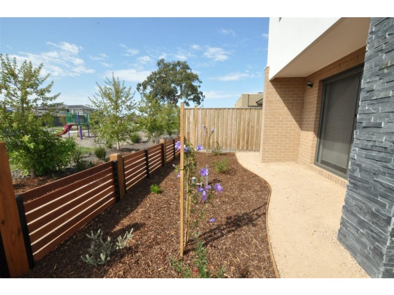 25 Village Walk, Mernda VIC 3754