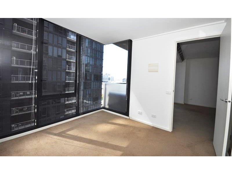 REF 23766/173 City Road, Southbank VIC 3006