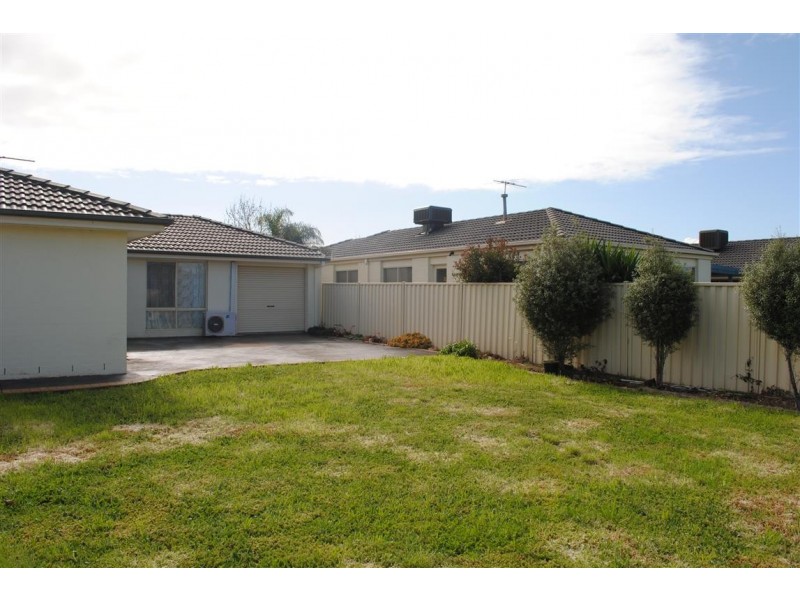 9 Beveridge Court, Point Cook VIC 3030