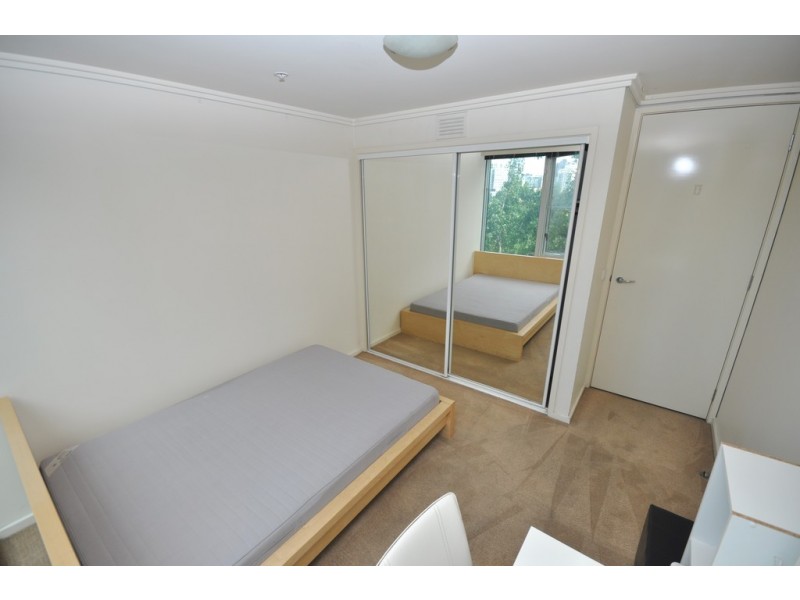 REF 23780/86 Kavanagh Street, Southbank VIC 3006