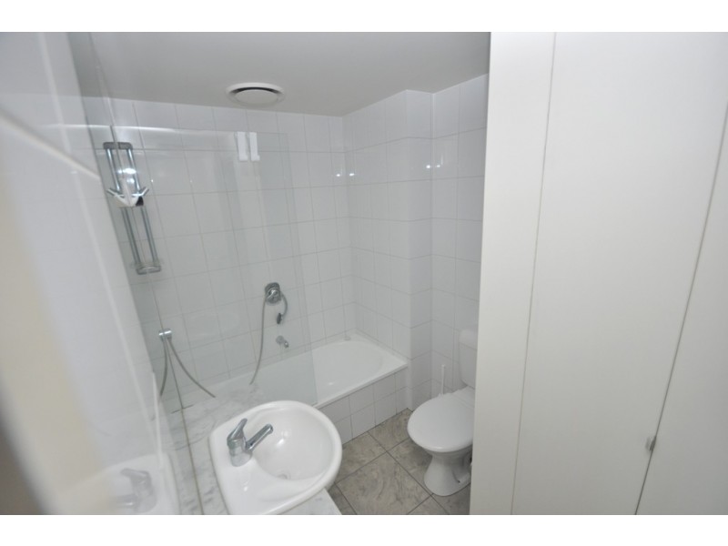REF 23780/86 Kavanagh Street, Southbank VIC 3006
