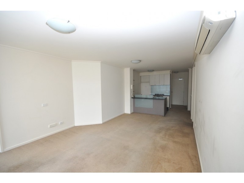 REF 23781/100 Kavanagh Street, Southbank VIC 3006