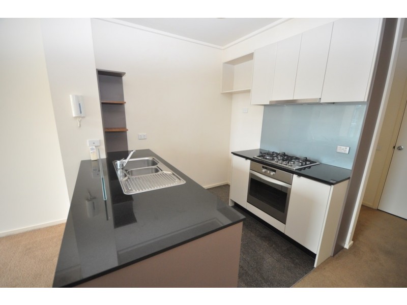 REF 23781/100 Kavanagh Street, Southbank VIC 3006