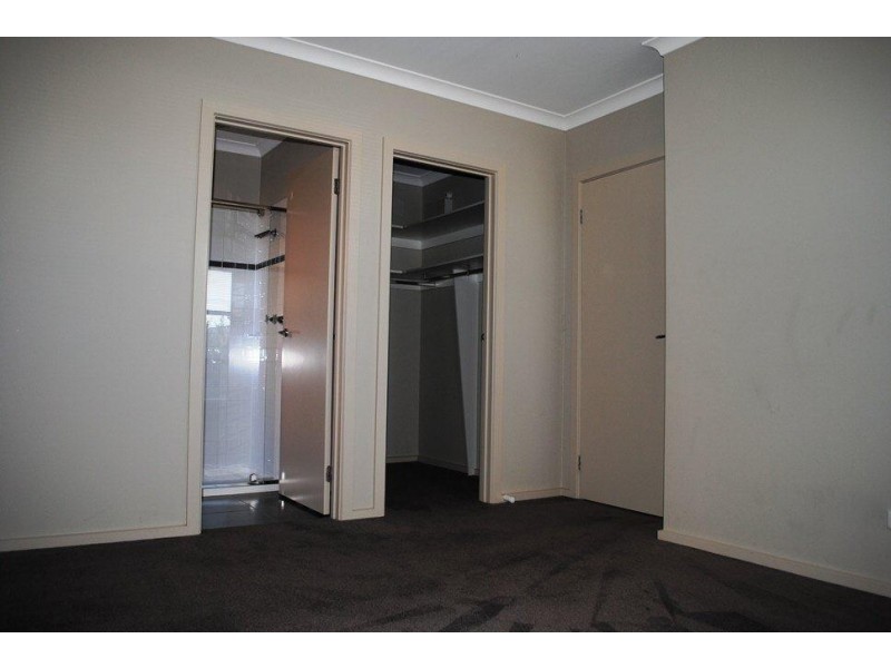 254 Boardwalk Boulevard, Point Cook VIC 3030