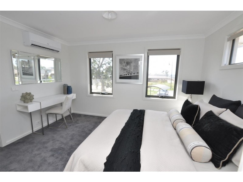 15 Village Walk, Mernda VIC 3754