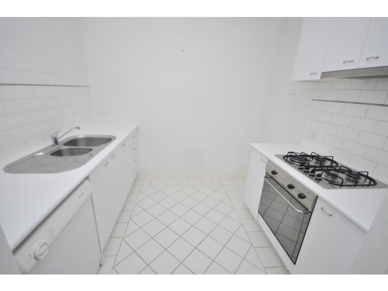 REF 23810/39 Dorcas Street, South Melbourne VIC 3205