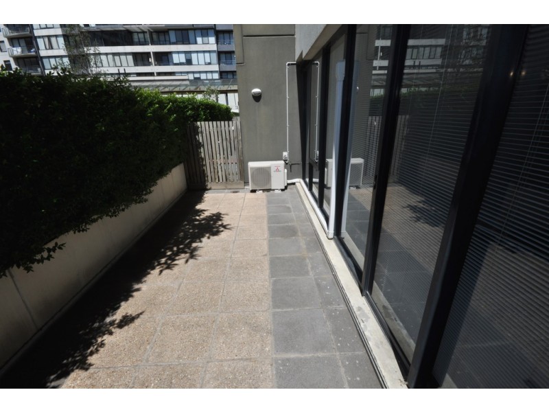 REF 23810/39 Dorcas Street, South Melbourne VIC 3205