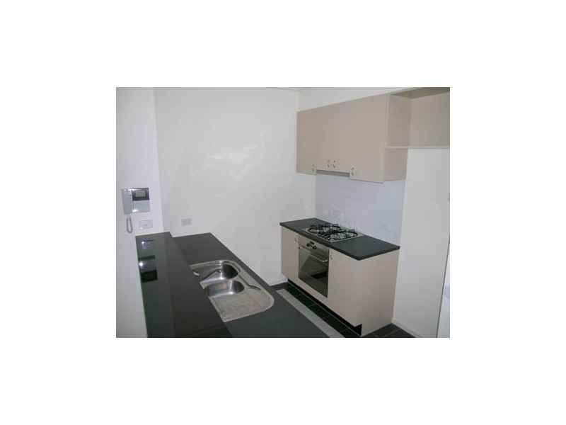 REF 23815/83 Whiteman Street, Southbank VIC 3006