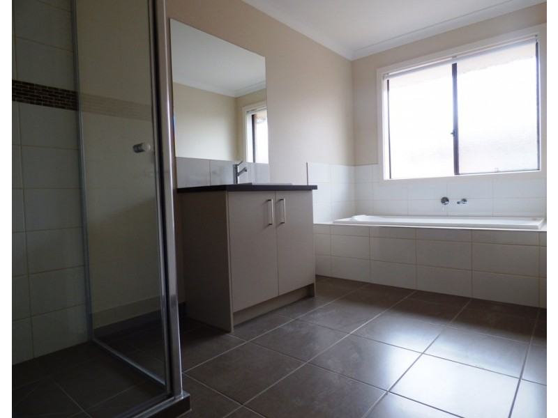 38 Freedman Avenue, Williams Landing VIC 3027