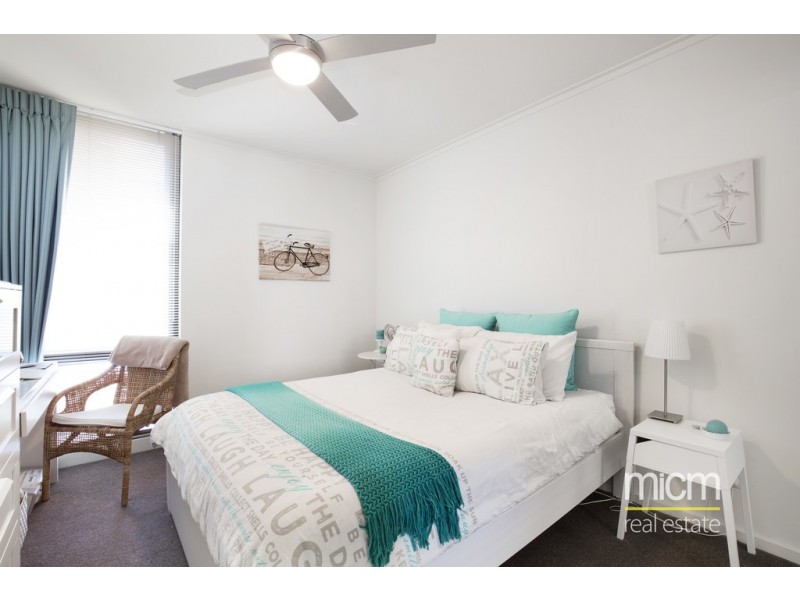 902/63 Whiteman Street, Southbank VIC 3006