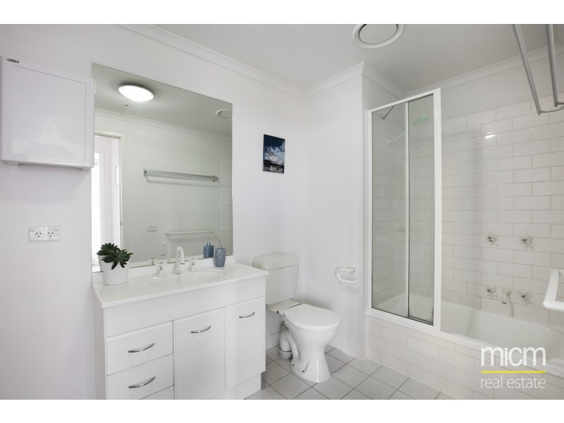 159/79 Whiteman Street, Southbank VIC 3006