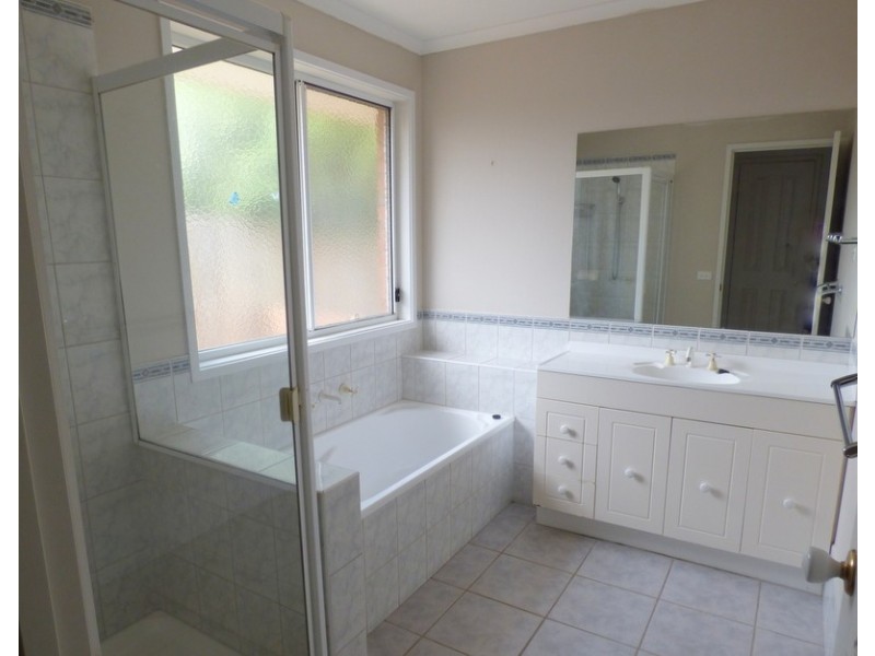 3 Whitfield Court, Truganina VIC 3029