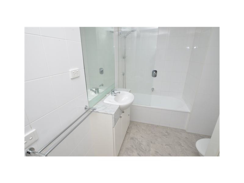 REF 23846/183 City Road, Southbank VIC 3006