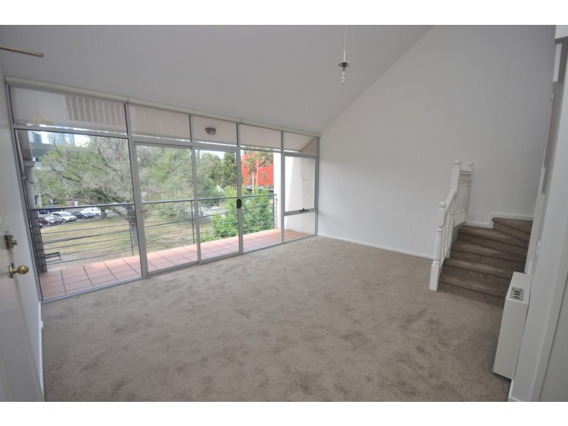 REF 33611/1 Bedford Street, North Melbourne VIC 3051