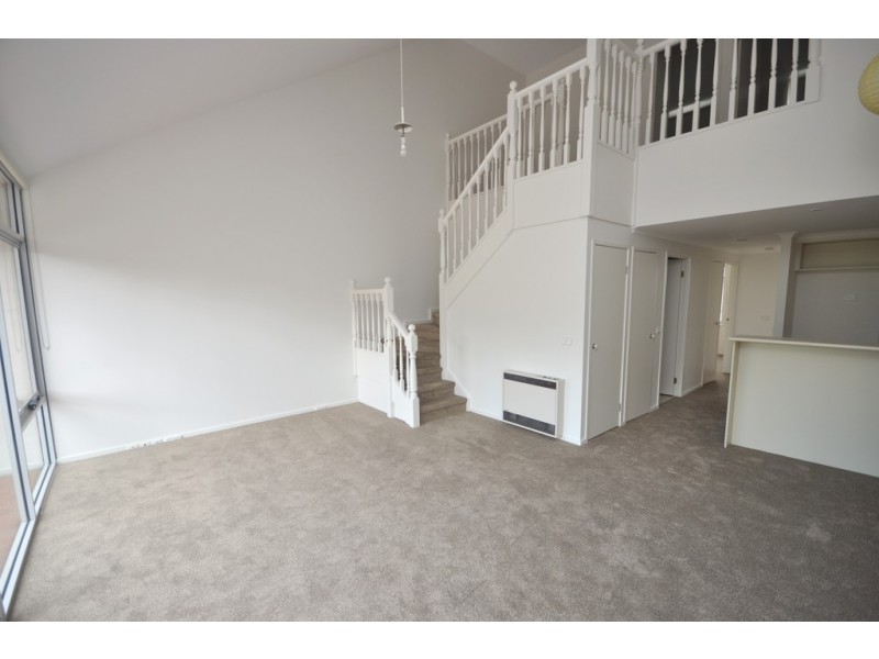 REF 33611/1 Bedford Street, North Melbourne VIC 3051